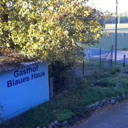 Gasthof Blaues Haus 3* באסטורף